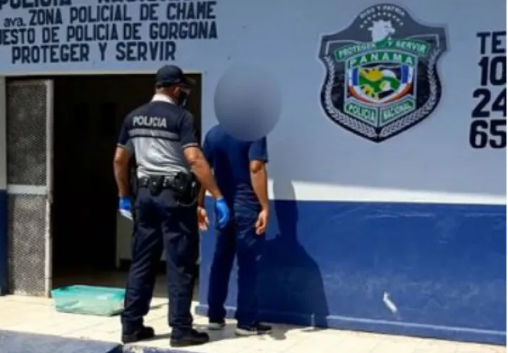 Fue aprehendido en su residencia por unidades de la Policía Nacional (PN). Foto. Eric Montenegro. 