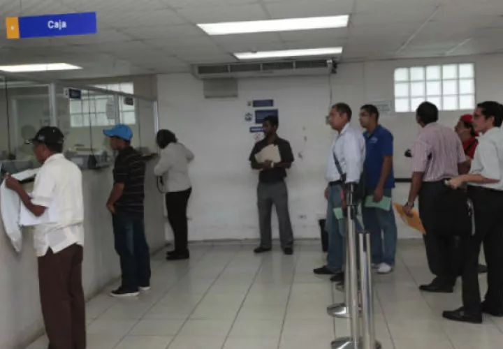 Los funcionarios que accedan o divulguen ilegalmente información personal de ciudadanos enfrentarán sanciones penales y civiles.