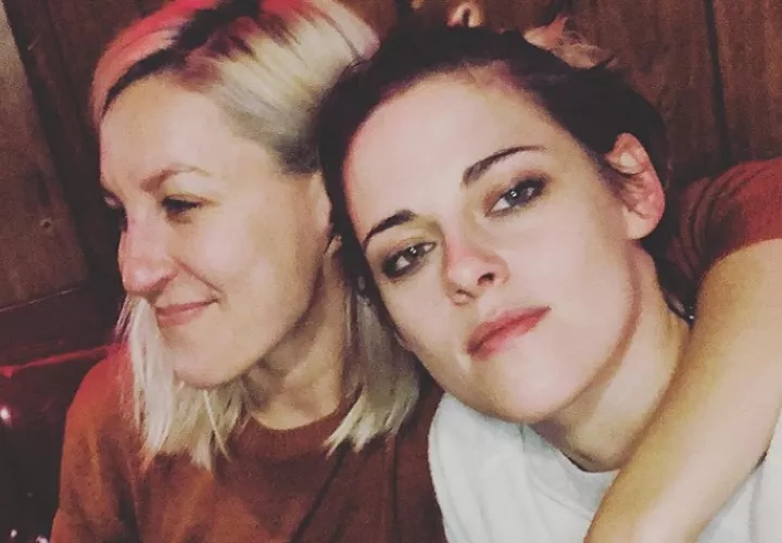 Kristen Stewart y Dylan Meyer. Foto: Instagram