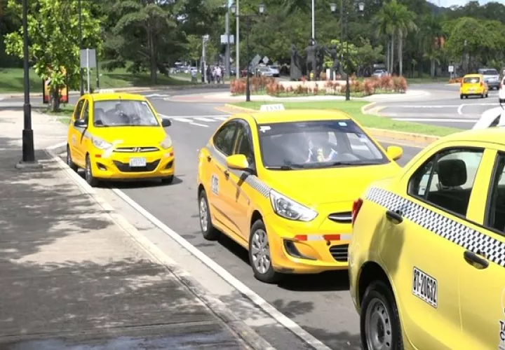 Las licencias de conducir son expedidas por la Autoridad del Tránsito y Transporte Terrestre (ATTT). Foto: Panamá América.