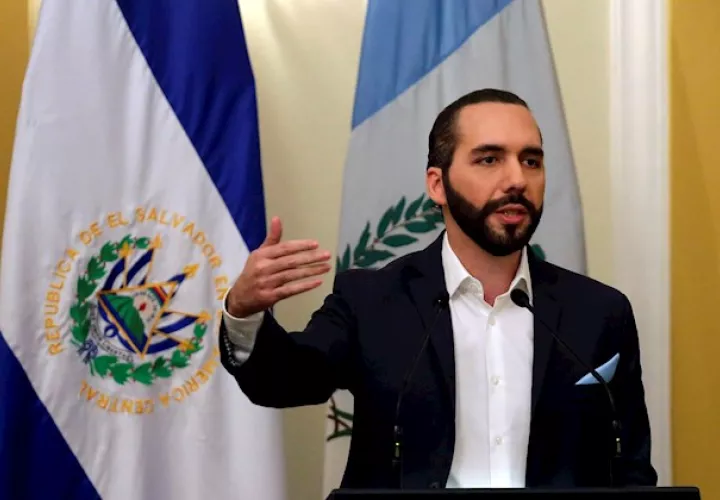 Recordó las medidas de protección sanitarias y la necesidad de respetar la cuarentena para poder "desacelerar el contagio y darle oportunidad a nuestra estrategia".