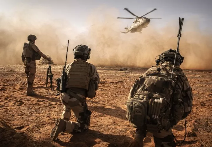 Tropas francesas han luchado contra terroristas en el Sahel desde el 2013. En Mali. Foto / Finbarr O’Reilly para The New York Times.