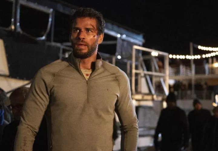 Producciones costosas serán un sello distintivo de las cintas de Quibi. Liam Hemsworth en “El Juego Más Peligroso”. Foto / Quibi.
