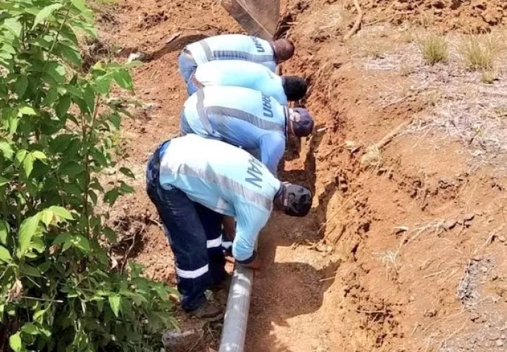  se colocaron 700 metros de tubería mejorando el suministro en este sector. Foto/Thays Domínguez
