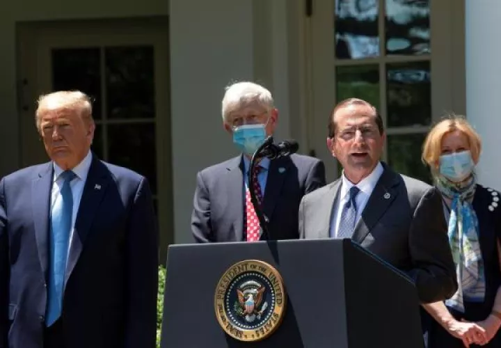 El secretario de Sanidad de EE.UU., Alex Azar, dijo que "la OMS no consiguió la suficiente información para atender al mundo, y murieron muchas personas", acusó el responsable de salud del país con más casos y fallecidos por COVID-19. FOTO/EFE