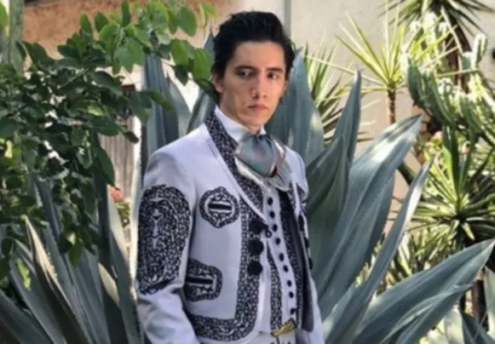 Alex Fernández.  Instagram