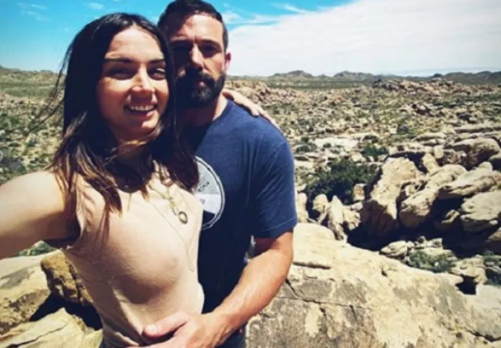 Ana De Armas compartió varias fotos el día de su cumpleaños y se le ve acompañada de Ben.  Instagram 