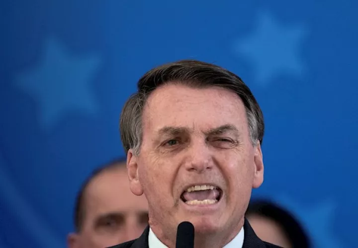 Bolsonaro aseguró que si "tuviera algo" contra el superintendente de la Policía Federal en Río no habría sido promocionado al cargo de "segundo" de ese organismo policial y se irritó con los periodistas que intentaron hacer alguna pregunta.