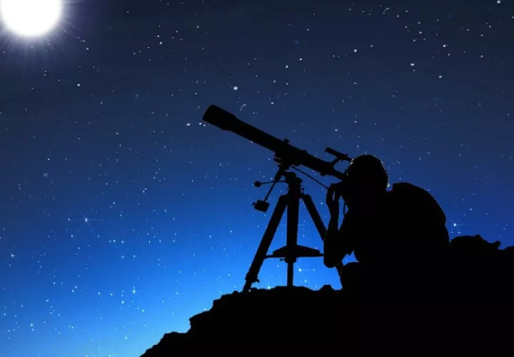 Están dirigidos al público en general, astrónomos, aficionados a la astronomía, docentes y estudiantes. Pixabay