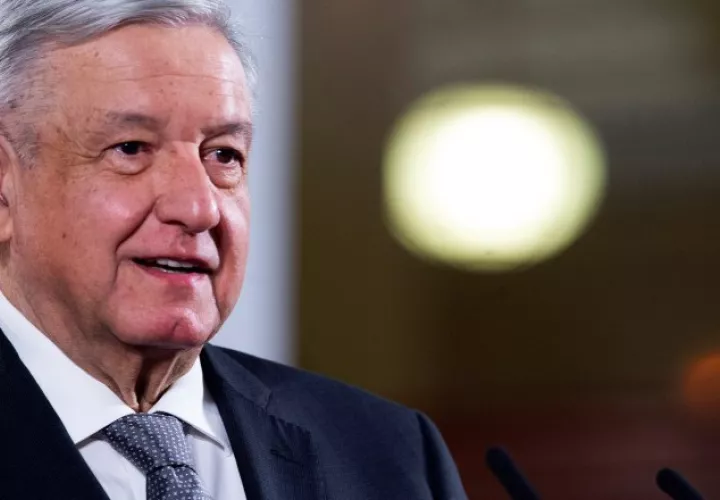 El presidente negó estar en contra de las energías limpias al prometer que cada vez impulsará más a las "energías alternativas".