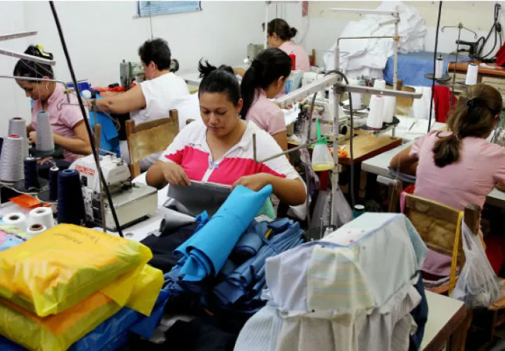 Las Mipymes componen el 97% del parque empresarial y generan en su conjunto arriba del 45% de los empleos en el país. Foto/Archivo