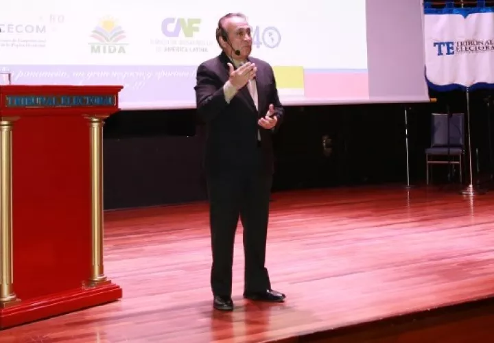Felipe Rodríguez, presidente de (CECOM-RO). Cortesía