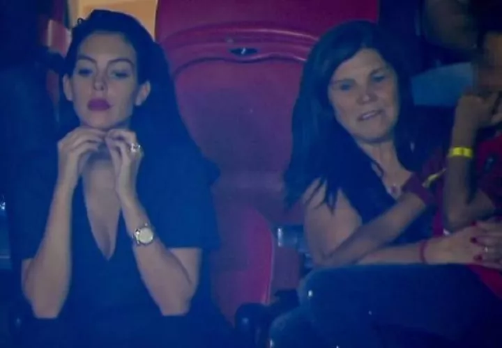 Georgina y Dolores en un partido.