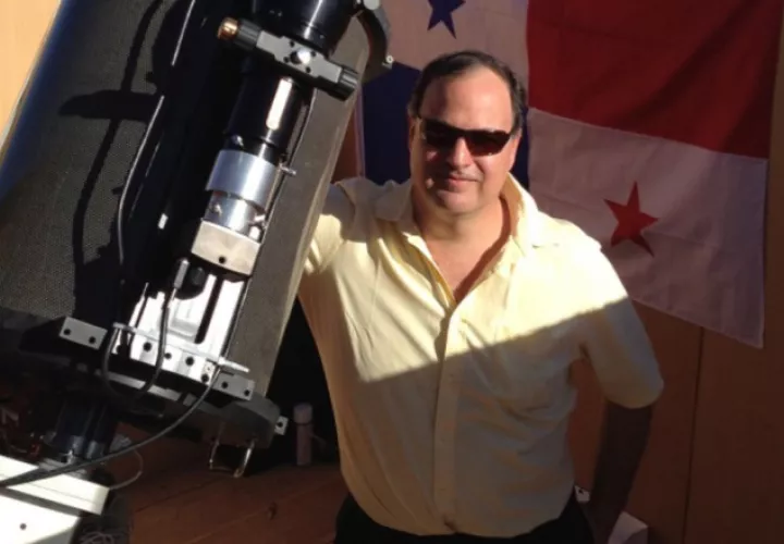 El astrónomo aficionado Joaquín Fábrega buscará crear modelos tridimensionales de asteroides cercanos a la Tierra. Cortesía/Senacyt