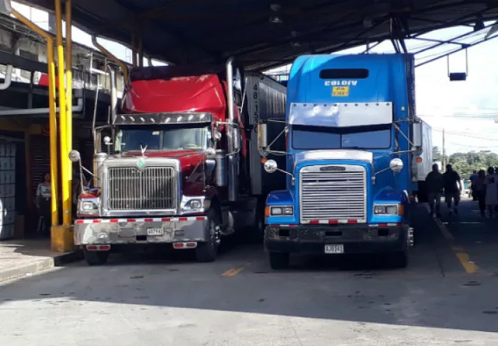 Desde el lunes Costa Rica solo permite el ingreso de transportistas en tránsito. Foto: Archivo/Ilustrativa.