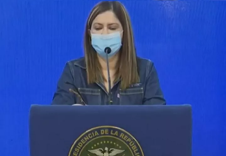 Ministra pide reportes oportunos sobre situación del COVID-19 en Panamá. 