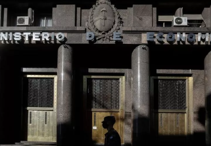 El país afronta una nueva etapa en las negociaciones entre el Gobierno del peronista Alberto Fernández y sus acreedores. EFE