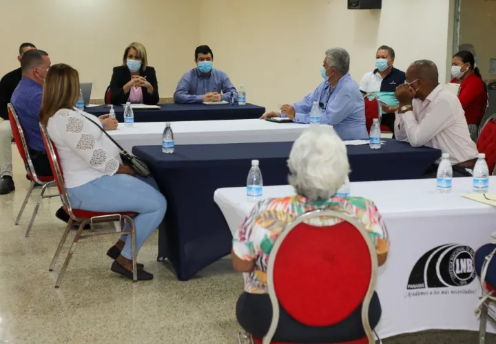 Se abordaron temas de interés para los billeteros, con el fin de establecer una hoja de ruta para las próximas reuniones.