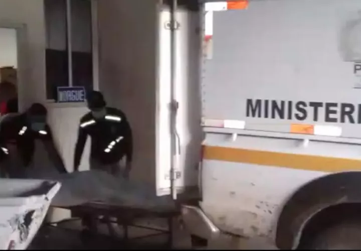 Familiares de Miguel Montiel, quien había fallecido por COVID-19 se dispusieron a sepultar el cuerpo, cuando a través del vidrio del ataúd,  se percataron que la persona que estaba dentro no era su familiar.