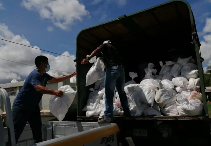 A la fecha se han realizado hasta cuatro recorridos de distribución de alimentos por corregimiento.
