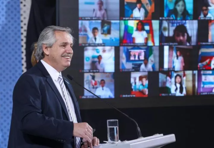 El Gobierno continuó manteniendo debates con  inversores. EFE