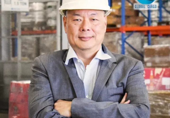 Con un título de Ingeniero Industrial, enfatizó que pondrá en práctica todos sus conocimientos para trazar el rumbo de éxito de las más de 1,600 empresas que operan en la zona franca panameña.