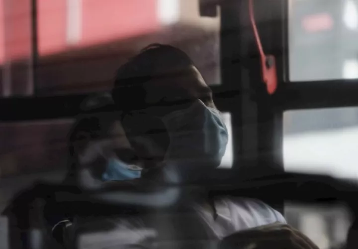 “El compromiso continúa siendo la protección de la seguridad y salud nacional, y los migrantes extrarregionales serán rechazados a Panamá a fin de que continúen a la espera hasta que se abra nuevamente la frontera”, enfatizó la directora de Migración costarricense.