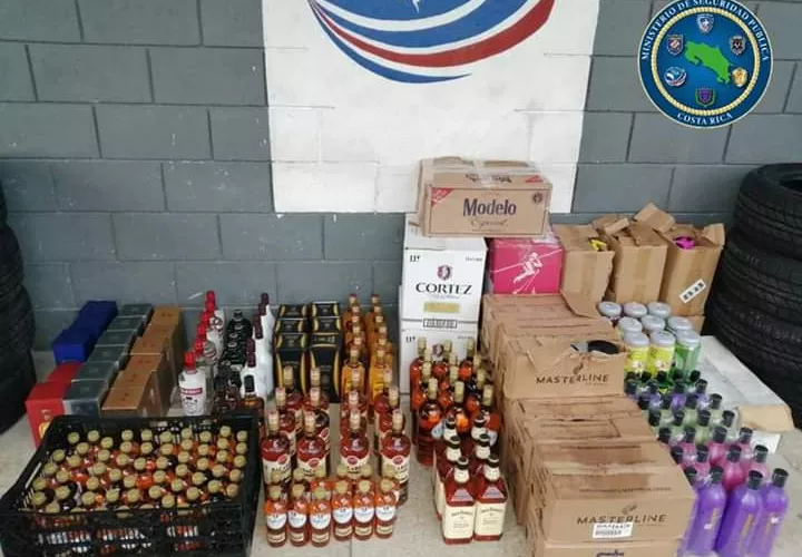 La mercancía fue remitida a un almacén de la Dirección de Aduanas de este país, donde todo apunta que la mercancía decomisada salió de territorio panameño tratando de evadir la vigilancia de ambos países.