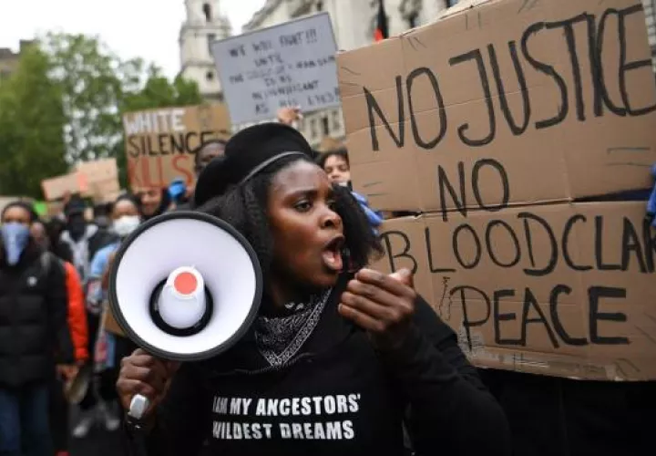 En Londres hubo una serie de actividades pese a las advertencias de las autoridades. FOTO/EFE