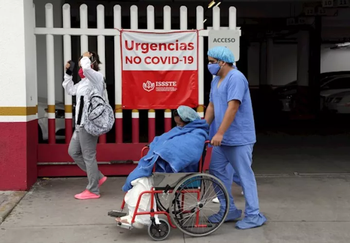 Algunos de los pacientes pudieron saber del estado de sus familiares a través de videollamadas que les facilitaron doctores y enfermeras una vez pasó el terremoto.