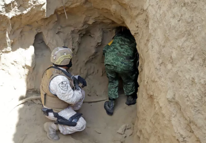 El túnel fue localizado en la región del municipio de San Martín Texmelucan. Fotos: EFE.