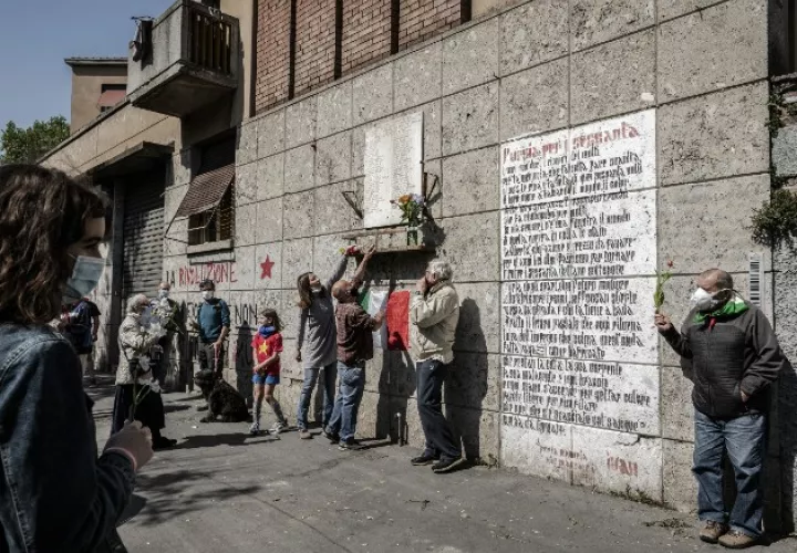 El COVID-19 ha reducido las filas de los que recuerdan la Segunda Guerra Mundial. El Día de la Liberación de Italia. Foto / Alessandro Grassani para The New York Times.