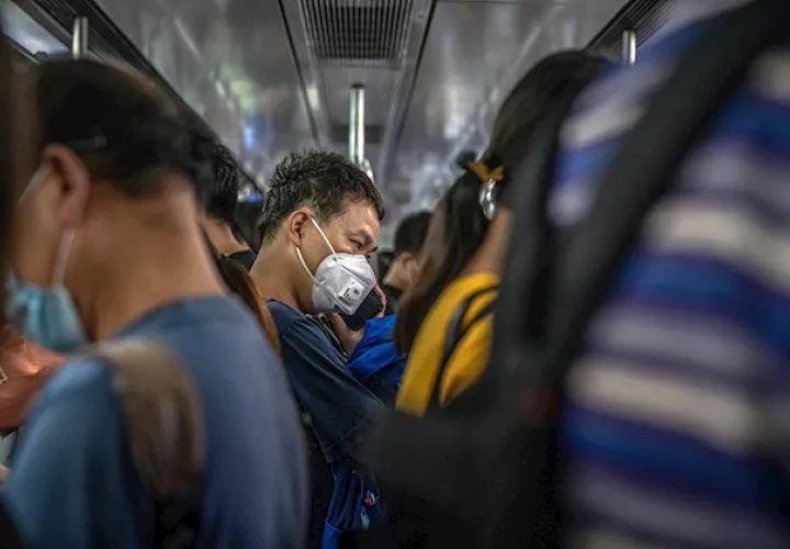 Brasil y la India -el segundo y el cuarto país más afectados del mundo, respectivamente- muestran pronunciadas curvas ascendentes de contagios.