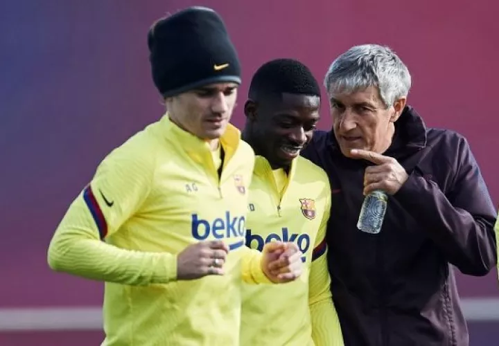 Quique Setién (Der.): Foto:EFE