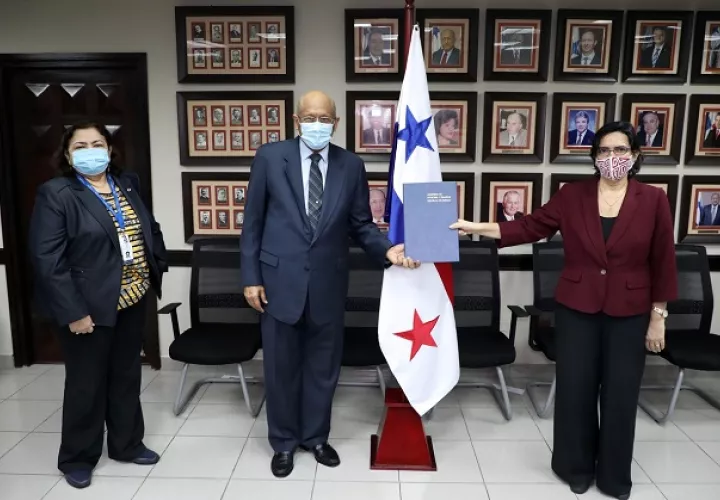 Verónica Zavala reiteró el apoyo del organismo internacional a Panamá en sectores como las micro, pequeña y mediana empresa. Foto/Cortesía