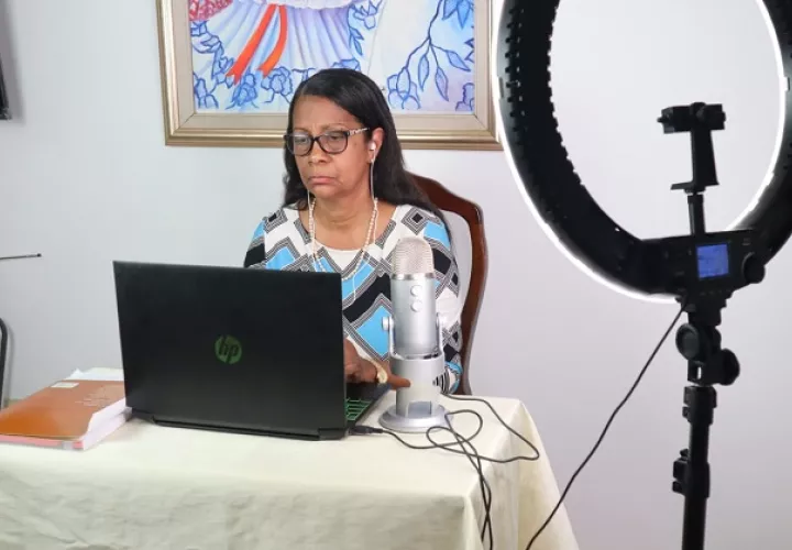 Matilde Flores tiene 61 años y es docente de Historia.