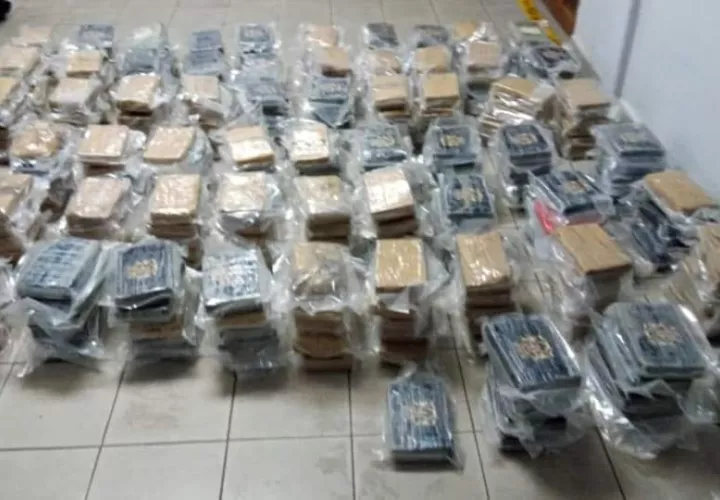 Las autoridades de investigación judicial y policial, han iniciado los análisis para tratar de dar, con las personas que contaminaron el contenedor.