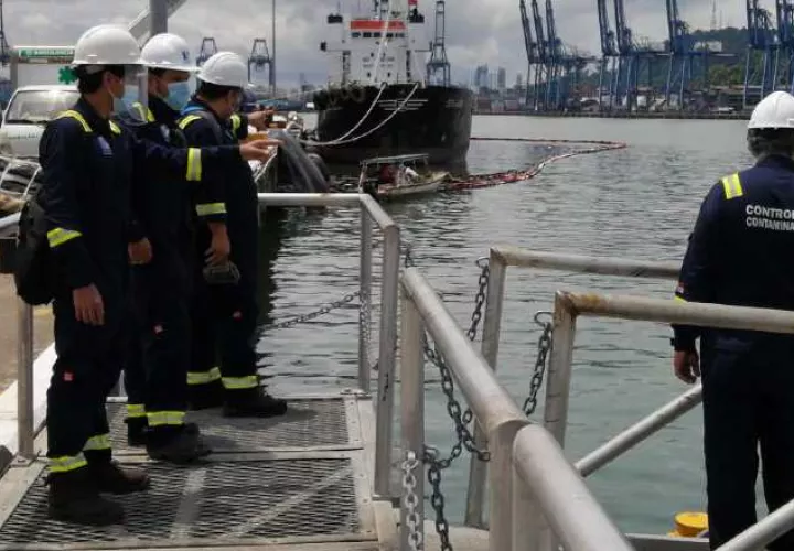 La contaminación puede extenderse desde el puerto Rodman hasta Farfán, Taboga y la bahía. Cortesía