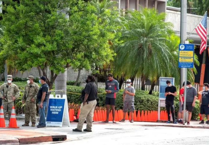 El repunte del coronavirus está poniendo bajo una gran presión al sistema de salud de Florida, aunque no se ha llegado al colapso. FOTO/EFE