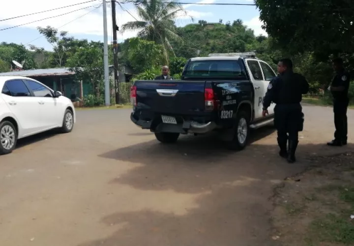 Las siete personas fueron multadas con 100 dólares por un Juez de Paz. 