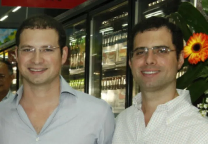 Luis Enrique Martinelli y Ricardo Alberto Martinelli se trasladaban hacia Panamá cuando fueron aprehendidos.