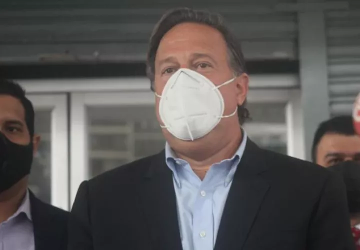 Juan Carlos Varela a su salida ayer de rendir indagatoria en el Ministerio Público por el caso Odebrecht. Foto: Víctor Arosemena