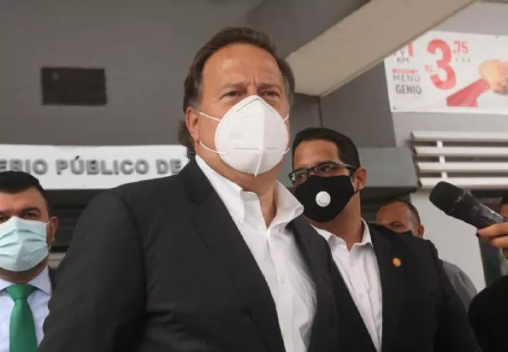 Varela, durante su comparecencia a las indagatorias por el caso Odebrecht, ha esquivado los cuestionamientos de los medios. Víctor Arosemena