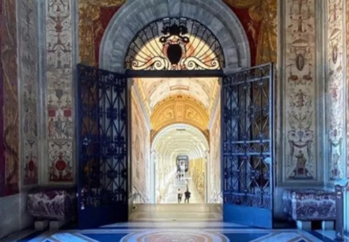 Foto a lo interno de los Museos del Vaticano. Foto: @a_day_inthelife