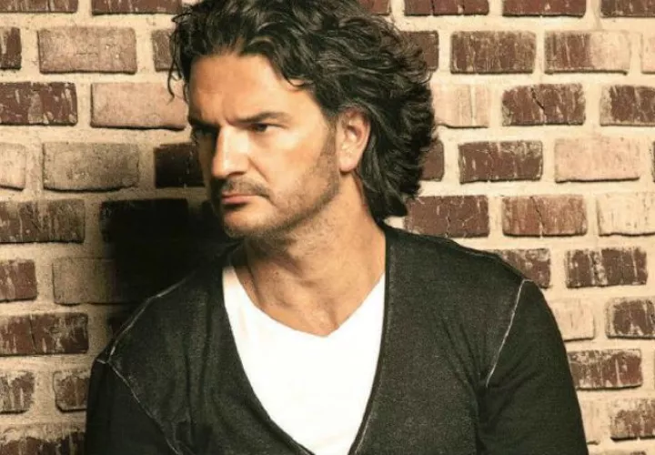 Ricardo Arjona. Archivo