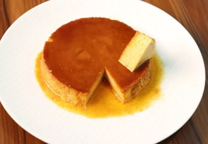 Una de las recetas favoritas de grandes y chico es el tradicional flan casero. Foto: Ilustrativa / Pixabay