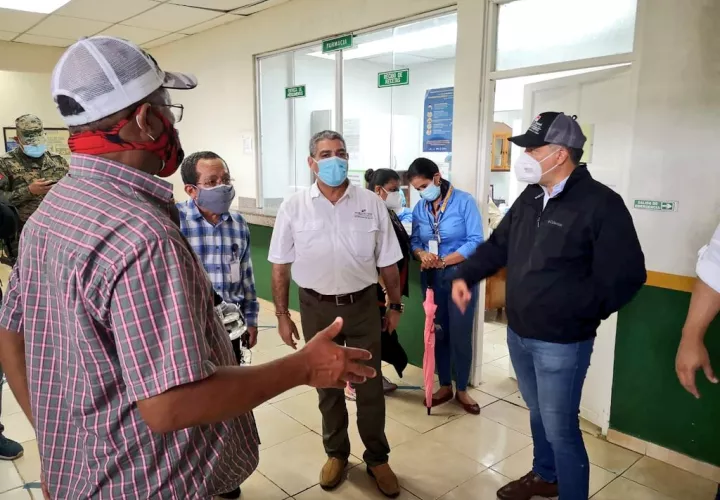 El Ministro Luis Francisco Sucre,  solicitó a los miembros de la Junta Técnica y a las autoridades involucrarse directamente en las labores de trazabilidad, que es la única forma de enfrentar de manera conjunta la guerra contra el COVID-19.