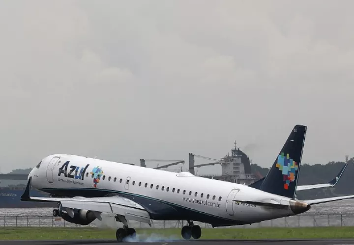 La llegada del coronavirus a América Latina redujo  las operaciones de la aerolínea. EFE