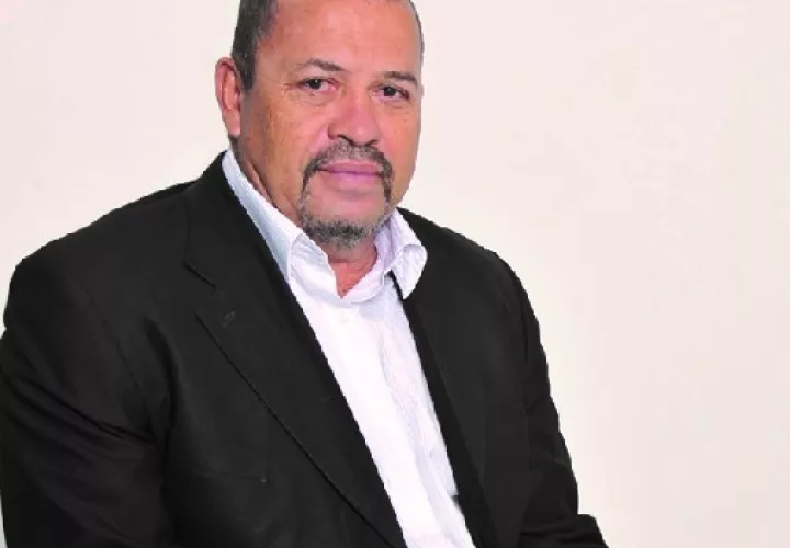 Andrés Villa.