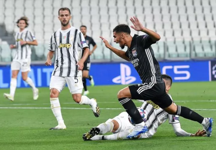 Juventus fue eliminada por el Lyon. Foto:EFE
